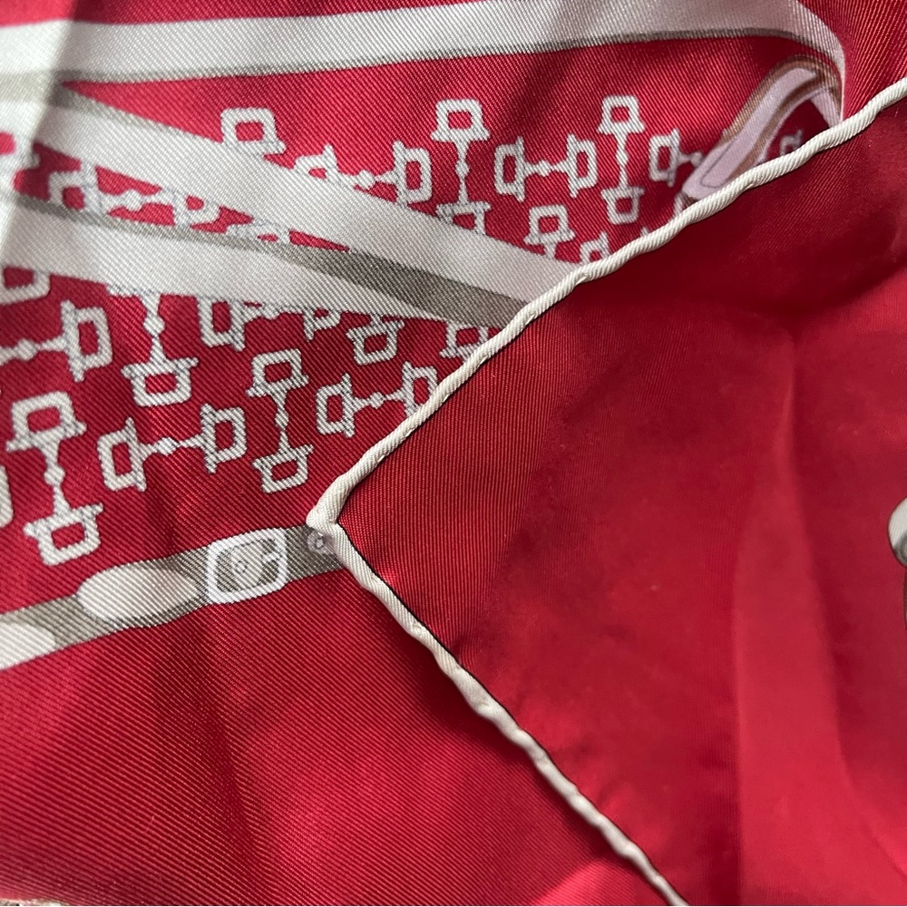 Gucci Silk Vintage Scarf - Picture 11 of 13